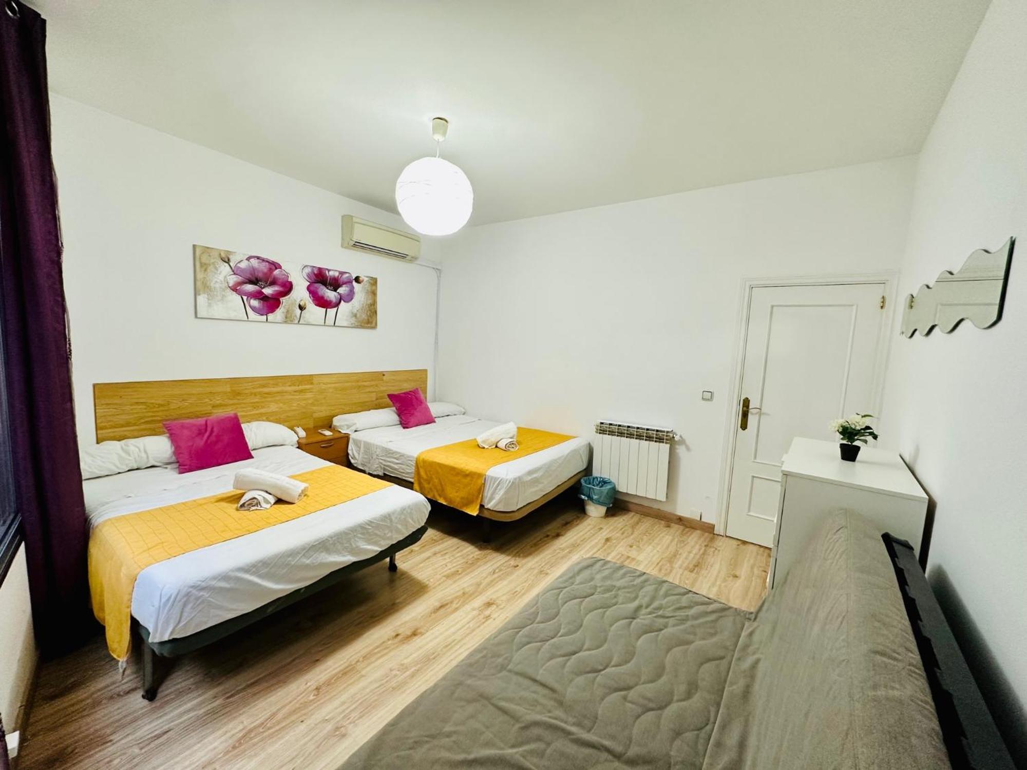 Punta Me Rooms In Madrid Downtown Экстерьер фото